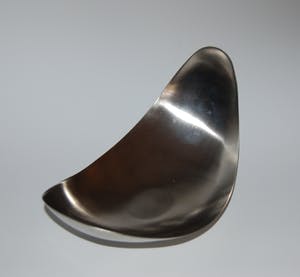 Georg Jensen - Helle Damkjaer: RVS schaaltje bladvorm- Leaf kopen? Bied vanaf 35!