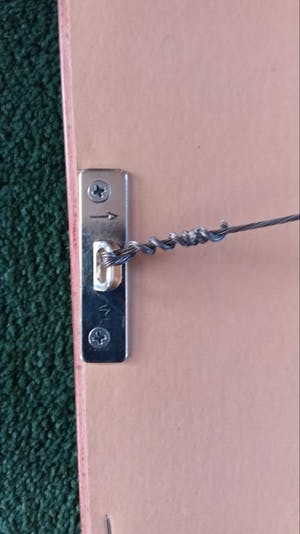 Niet of onleesbaar gesigneerd - statieportret van H.M. Koningin Beatrix. kopen? Bied vanaf 1!