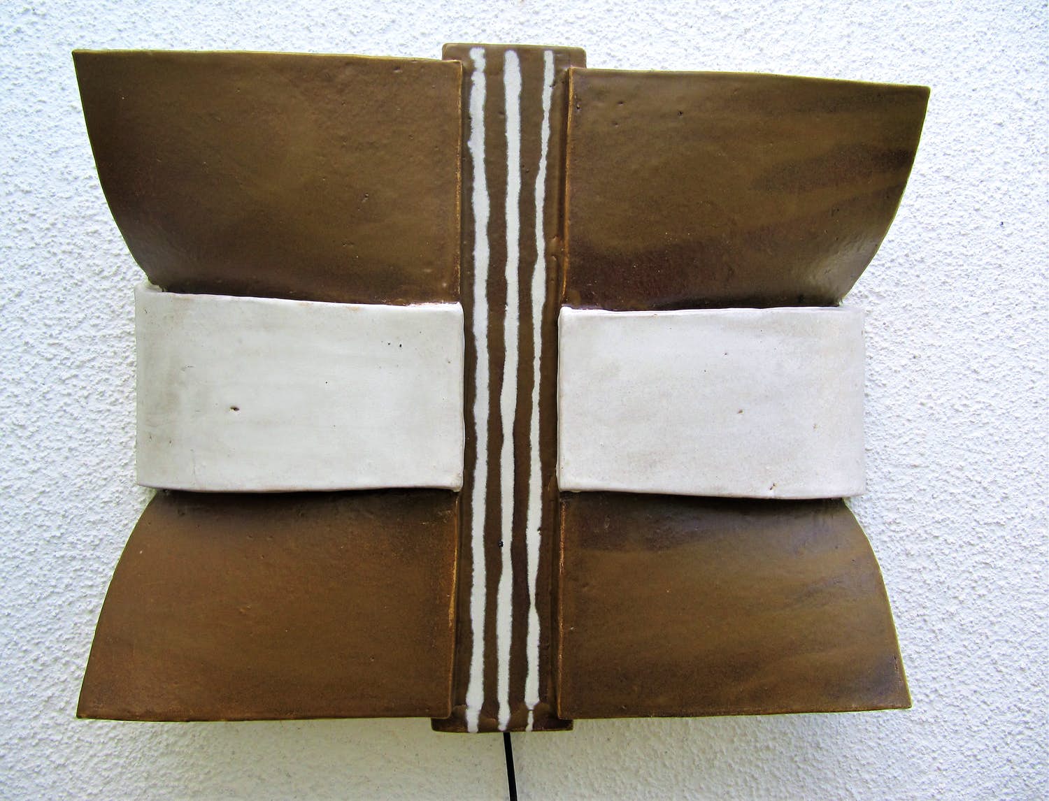 Walburga Külz - Keramik Wandleuchte braun - weiss verkocht voor € 220!