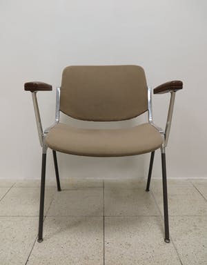 Giancarlo Piretti - voor Castelli - Set van twee vintage DSC 106 stoelen kopen? Bied vanaf 70!