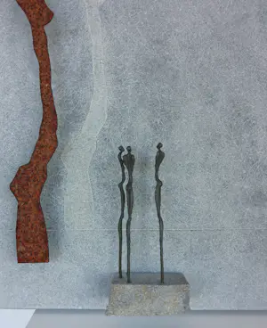 Franz Josef Vanck - Wandobject (buiten) van natuursteen, brons en ijzer kopen? Bied vanaf 500!