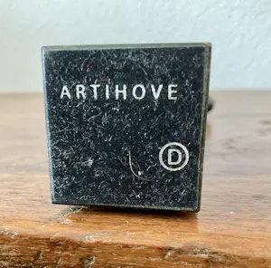 Corry Ammerlaan - Verbronsd beeld op marmeren sokkel, Wij Samen, gesigneerd kopen? Bied vanaf 40!