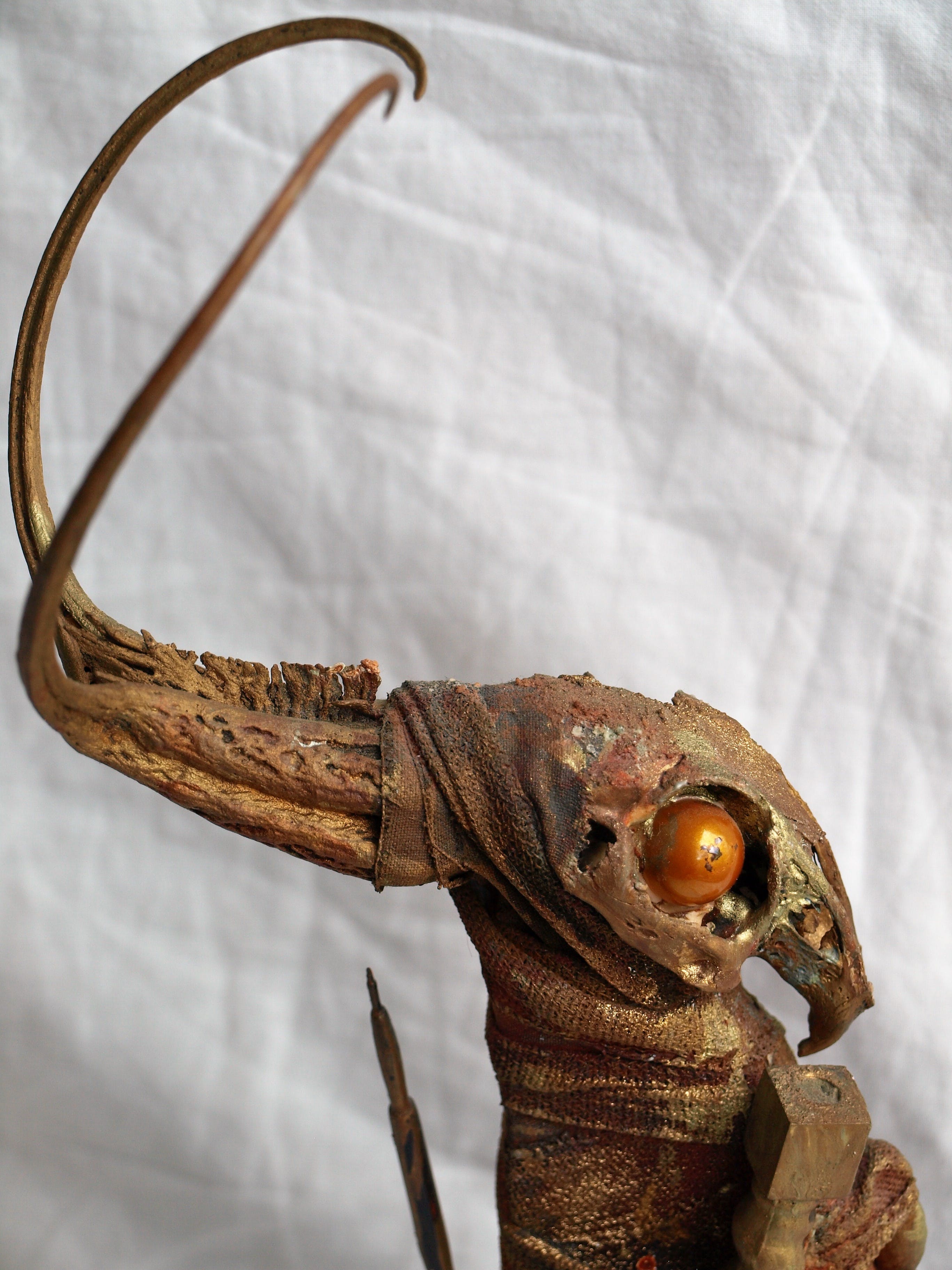 Niek Bruynzeel - Beeld , assemblage van gevonden materialen  kopen? Bied vanaf 60!