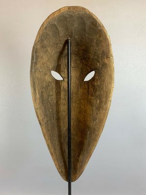 Yaka - 210231- Rare Tribal used African Yaka mask - Congo. kopen? Bied vanaf 35!