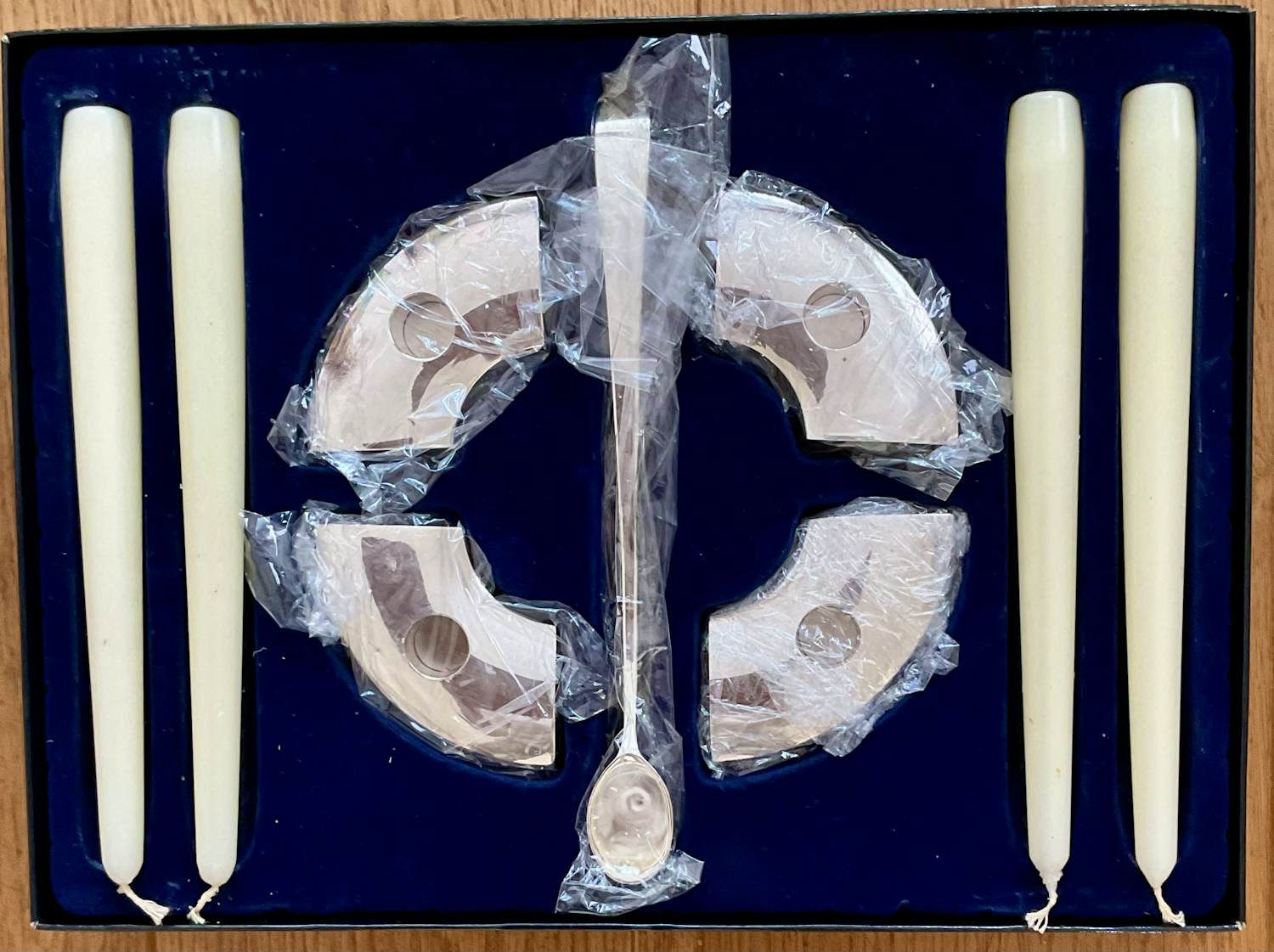 Koninklijke Van Kempen & Begeer - Verzilverde design kandelaars in originele verpakking kopen? Bied vanaf 65!