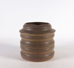 Jan Haans - Aardewerk, Geribbelde vaas door de Porceleyne Fles Delft kopen? Bied vanaf 1!