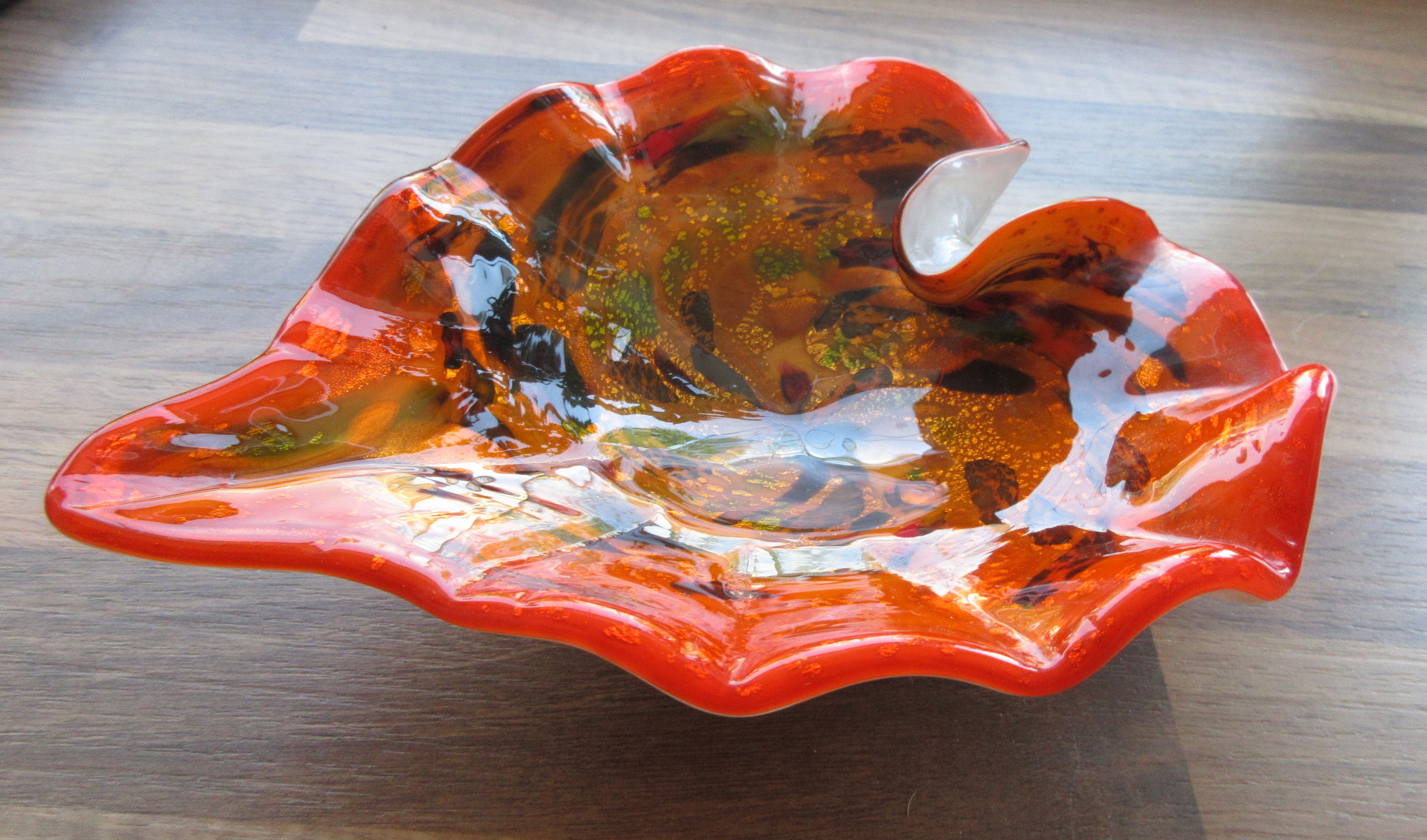 Niet of onleesbaar gesigneerd - Murano "Tuttifrutti" schaal verkocht voor € 1!