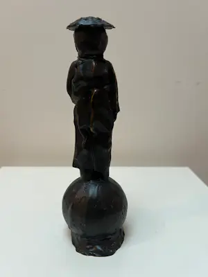 Nicolas Dings - Bronzen sculptuur | Mother earth kopen? Bied vanaf 200!