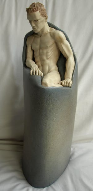 Els van Westerloo - Keramiek , ‘ Man komt uit de kast ‘ – 1985 – unicum – hoogte 43 cm. kopen? Bied vanaf 1!