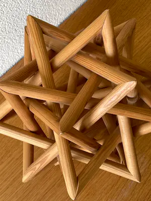 Jan de Koning - Geometrische houten sculptuur (prototype Uniek) kopen? Bied vanaf 125!