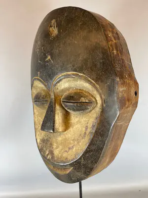 Kwele - 221044 - old African mask from the Kwele - Angola. kopen? Bied vanaf 49!