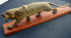 Niet of onleesbaar gesigneerd - Sluipende panter -ivoor- kopen? Bied vanaf 10!