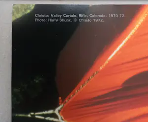 Christo - Valley Curtain 1972 Kunstdruck Grossformat von Hand signiert kopen? Bied vanaf 480!