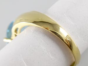 18k gouden cocktailring met blauwe topaas en diamant - ringmaat 18 mm (56) kopen? Bied vanaf 350!