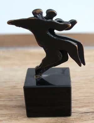 Eric Claus - Beeldje: Tango - 2004 verkocht voor € 149!