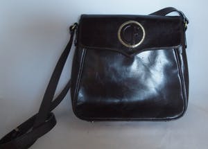 Niet of onleesbaar gesigneerd - Vintage bruin leren Crossbody Bag van Claudio Ferricci kopen? Bied vanaf 10!