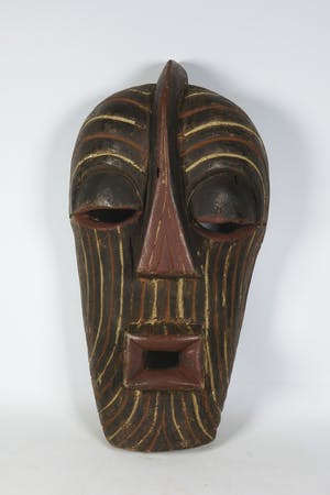 Songye - Houten vrouwelijk Kifwebe masker met wit en rood pigment kopen? Bied vanaf 20!