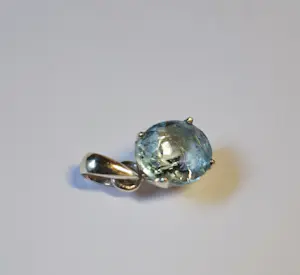 Nieuw zilveren hanger met 1 karaats briliantgeslepen topaas . kopen? Bied vanaf 85!