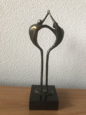 Corry Ammerlaan - Prachtig beeld " VAN MENS TOT MENS " kopen? Bied vanaf 35!