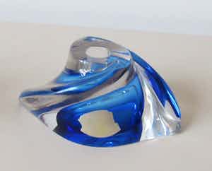 Val-Saint-Lambert - Kandelaar uit de serie 'Tordus' ontwerp Rene Delvenne verkocht voor € 44!