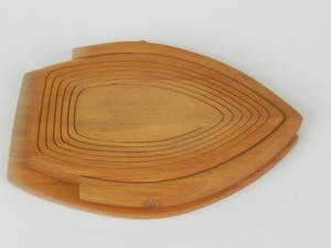 Niet of onleesbaar gesigneerd - Teakhouten openklapbaar schaaltje kopen? Bied vanaf 1!