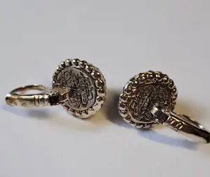 Zilveren nieuwe zilveren  Oorbellen met Klaphaak en diamant geslepen Saffieren kopen? Bied vanaf 95!