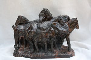 Niet of onleesbaar gesigneerd - Zeer Fraai uitgevoerde Stenen(Mineraal) Kunstenaars Paarden Sculptuur kopen? Bied vanaf 1!
