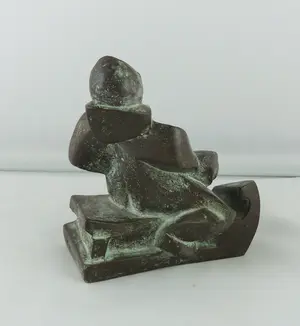 Margriet Barends - Brons, Figuur op slee kopen? Bied vanaf 200!