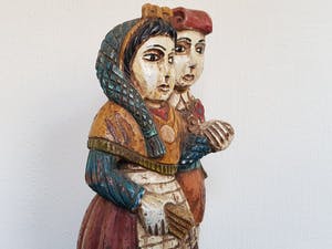 Niet of onleesbaar gesigneerd - Gekleurd houten beeld - Volkskunst kopen? Bied vanaf 1!