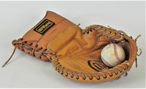 Curiosa - Vintage Wilson linkerhand dubbele lederen ijshockey keeper blocker kopen? Bied vanaf 1!