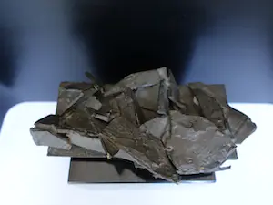 Brons (Onbekend) - Brutalistisch brons "Picking up the pieces of my life" kopen? Bied vanaf 200!